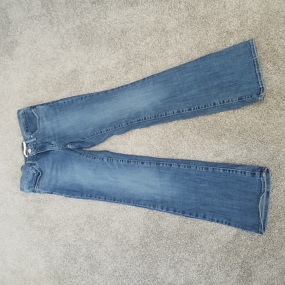 #BB - Levi's Shaping Bootcut 26.5W 27.25L - Picture 1 of 11